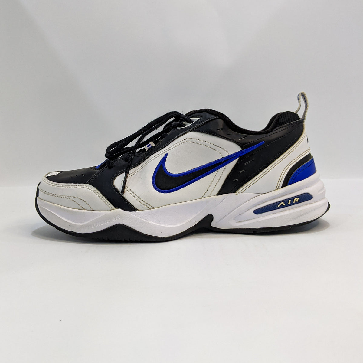 Nike Monarch IV