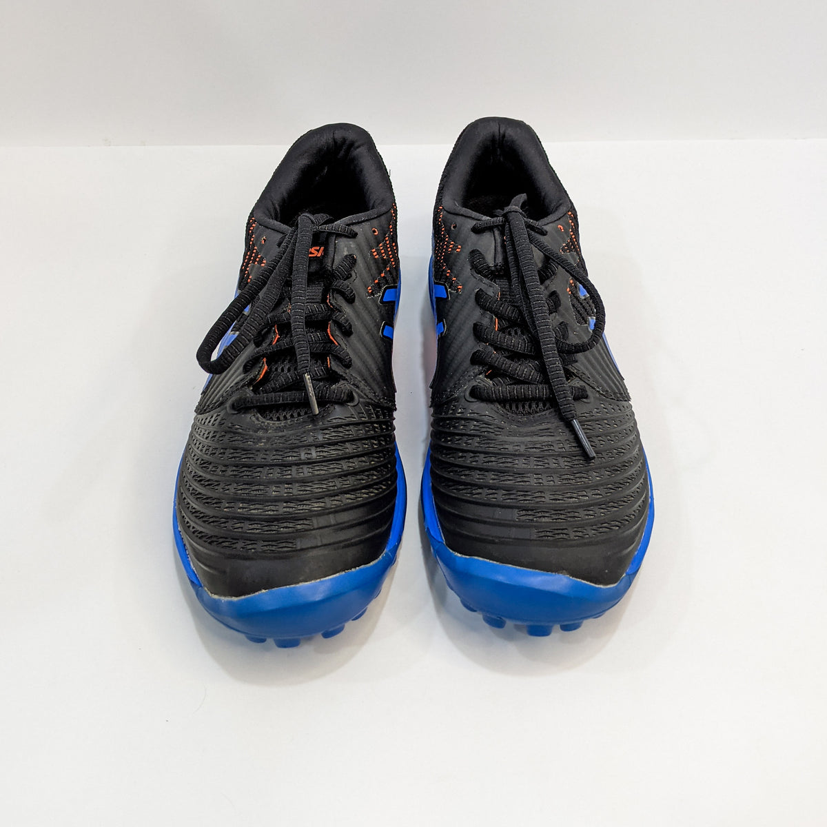 Asics Field Ultimate FF 2