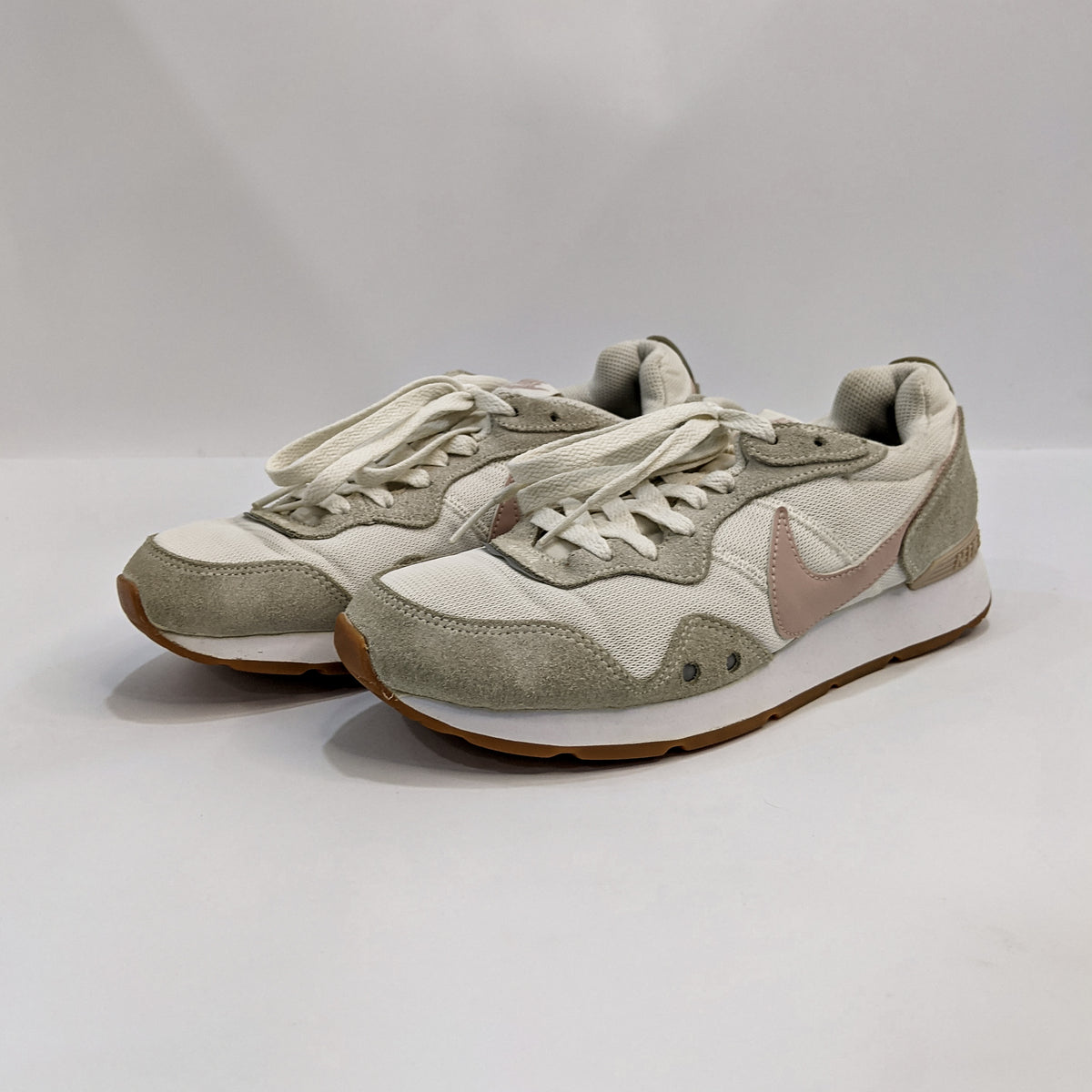 Nike Venture